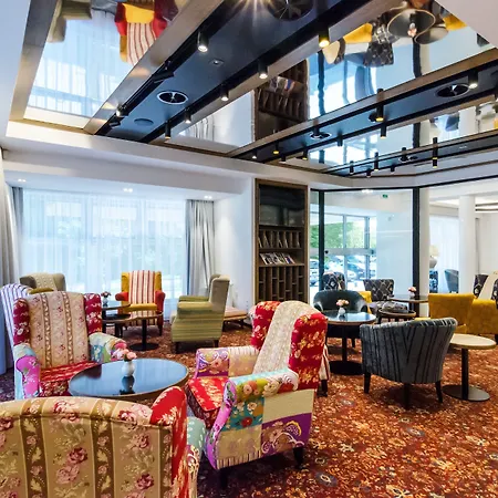 Alley Hotel