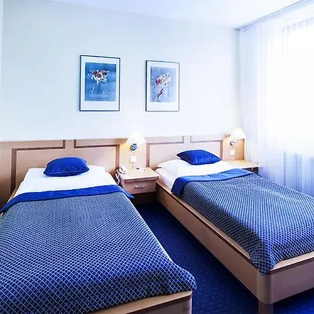 Hotel Alley 4*