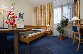 Alley Hotel 4*